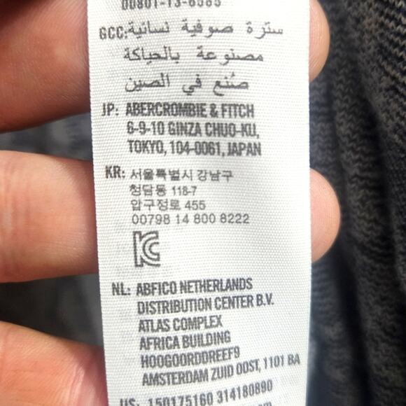 Abercrombie & Fitch Blue and Cream Geometric Cardigan - Picture 6 of 7